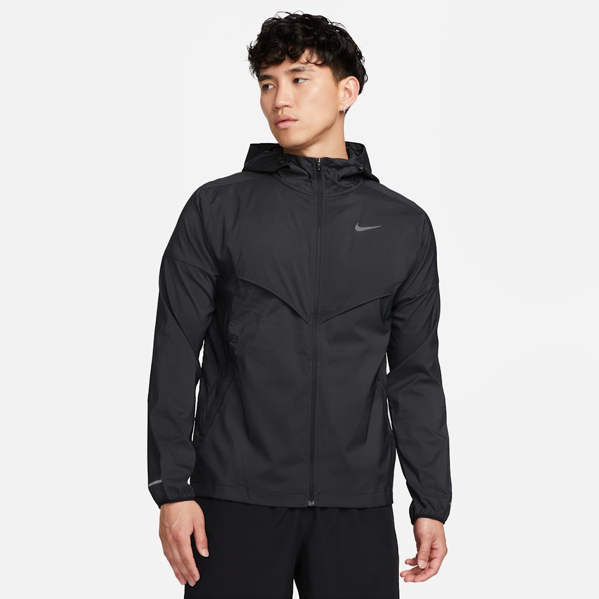 Mサイズ　新品　Nike ブラック ウィンドブレーカー Amazon.co.jp: NIKE ナイキ NSW SPE LND ストレッチウーブン
